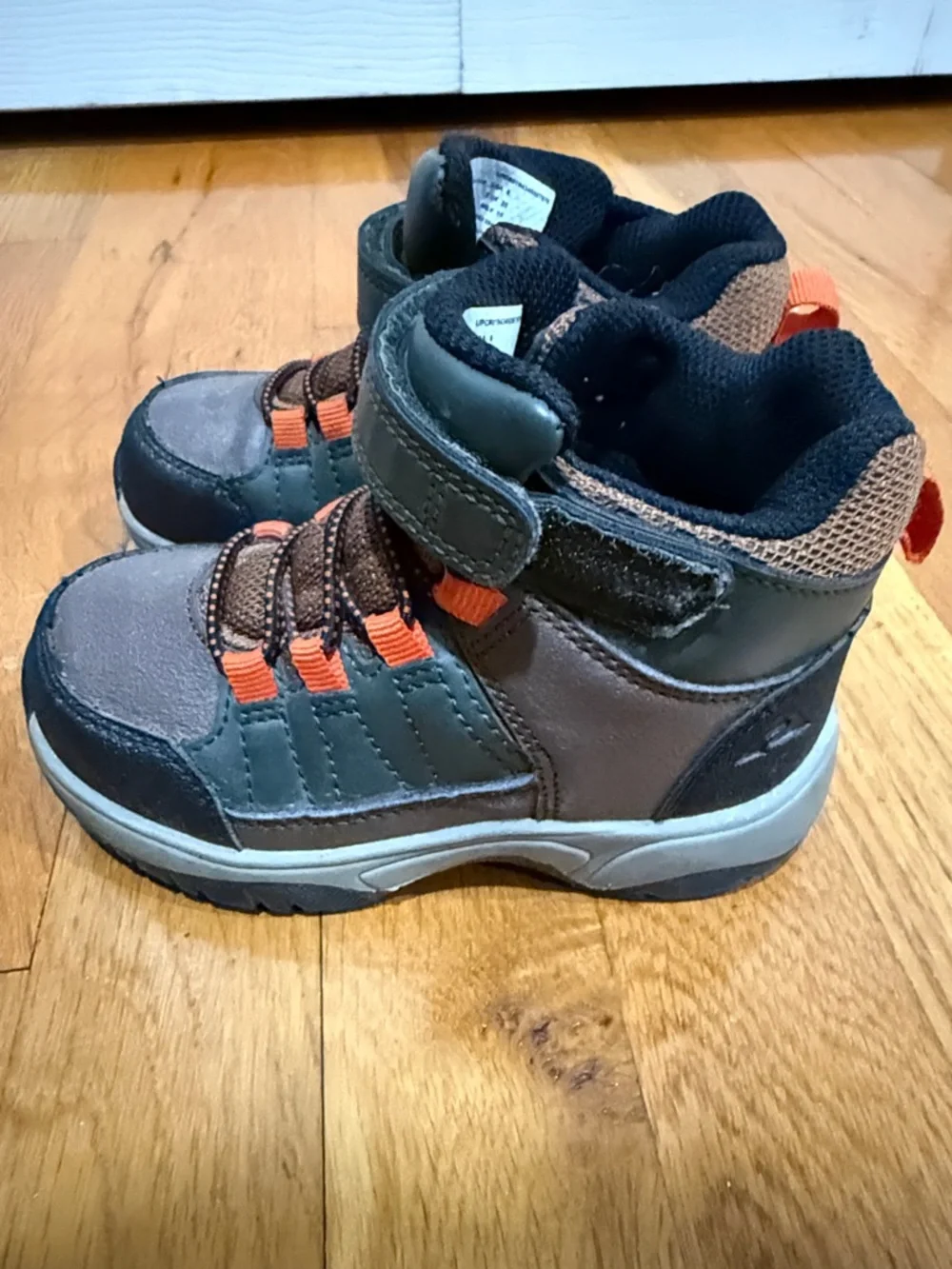 Ozark Trail Kids 8 Gray, Brown and Orange Hiking Boots - Picture 3 of 8